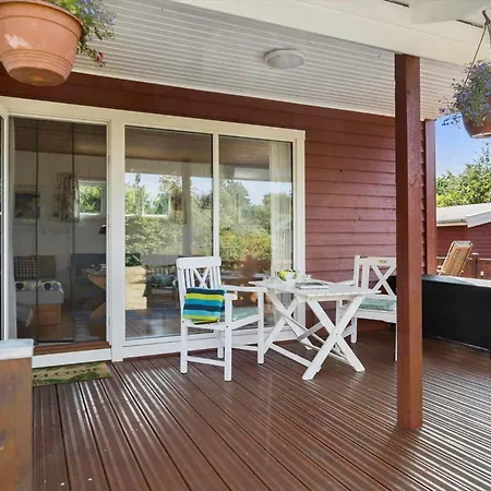 1015-stege-forsythiavej-9 *